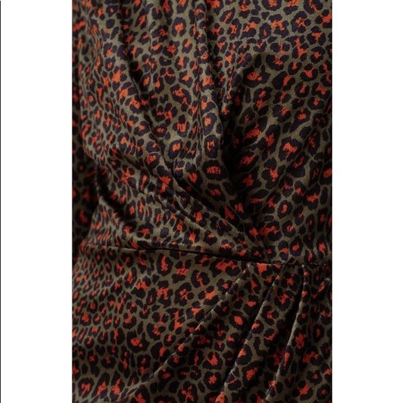 BLACK HALO Green Leopard Print Long Sleeve Turtle Neck Short Body Con - Picture 7 of 7